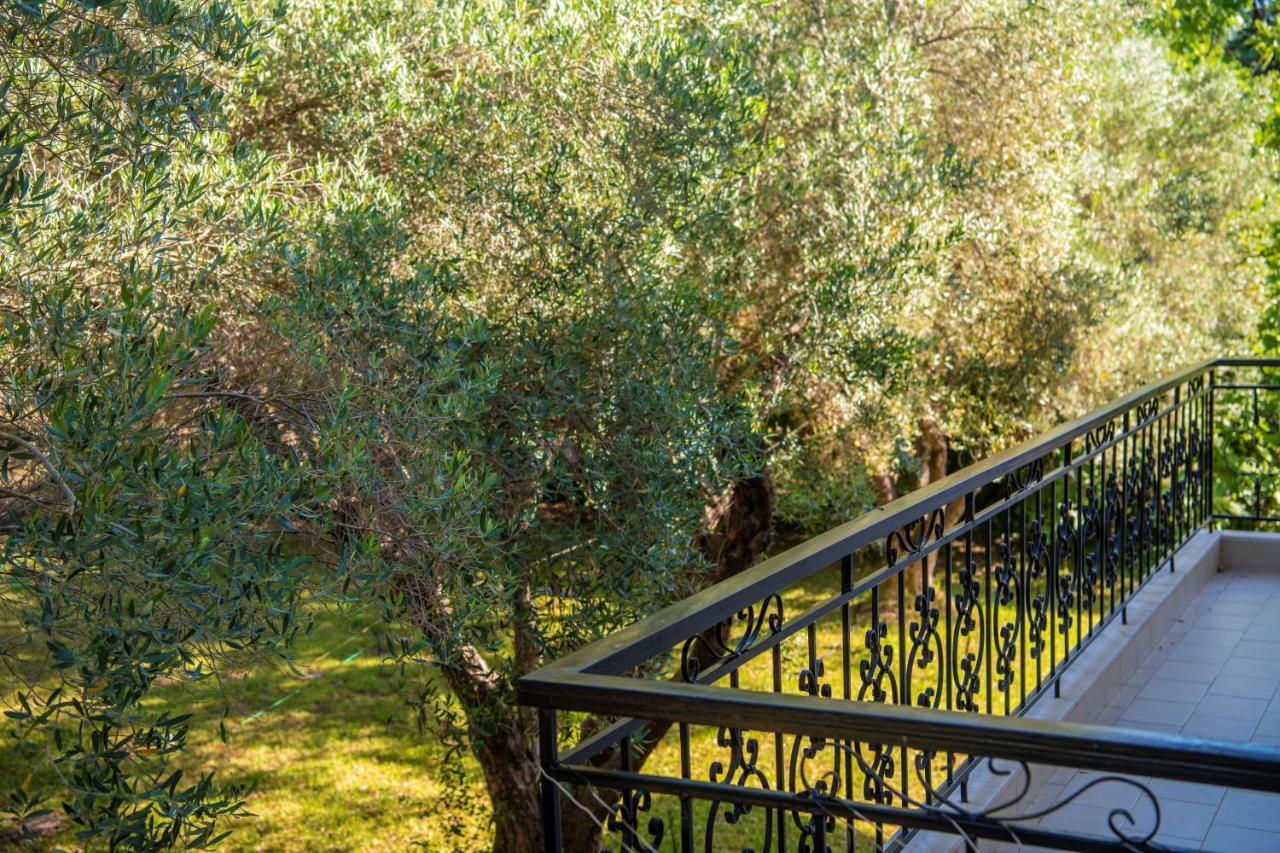 Villa Bianca Studios Possidi Exterior photo
