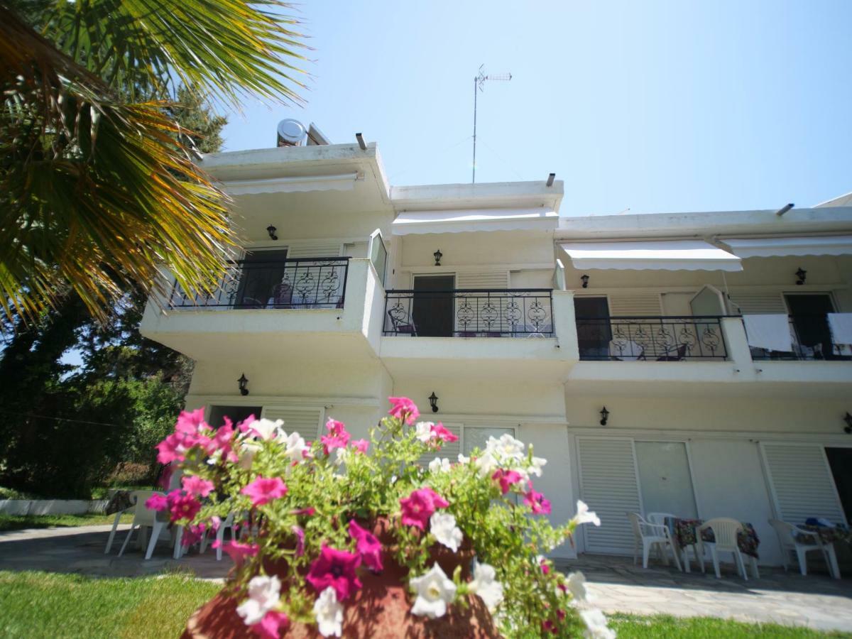 Villa Bianca Studios Possidi Exterior photo